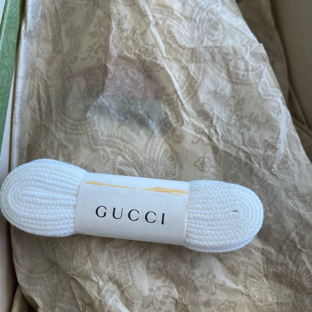 👟⭐️New Gucci Ace White Sneakers with Stars ⭐️ and Bees 🐝. Size 40 IT. - Picture 8 of 16